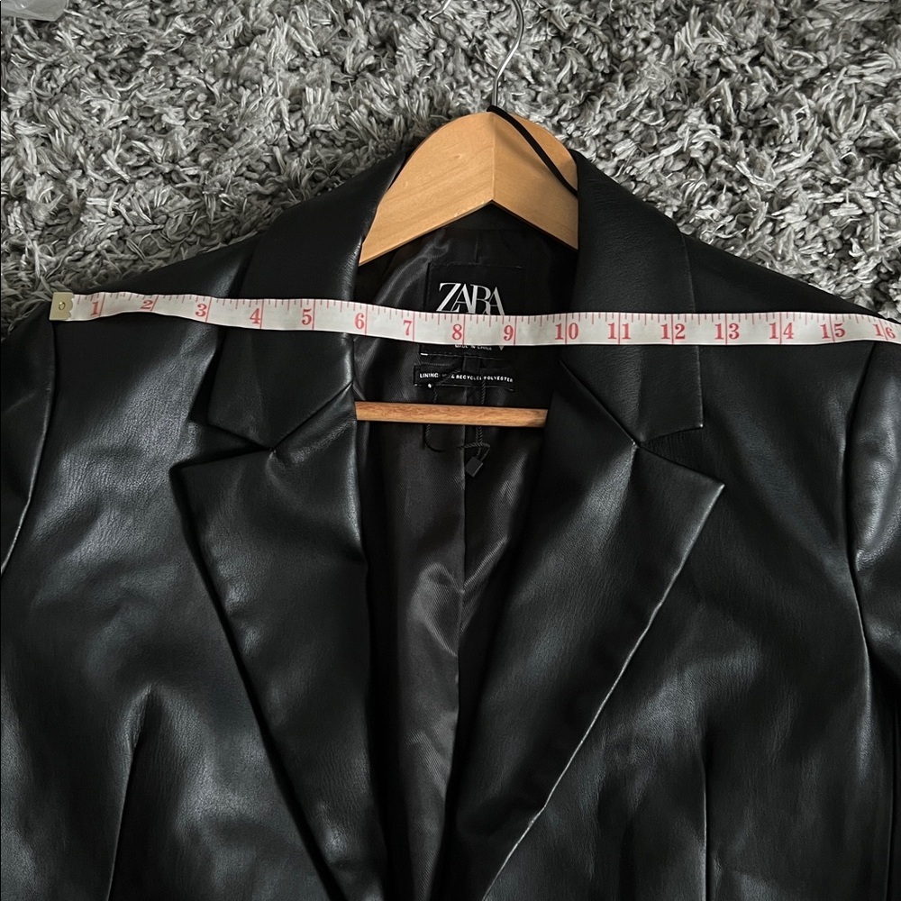 Zara Black Blazer - Picture 10 of 10